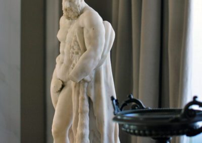 27. Escultura sculpture marmol marble Hercules copa