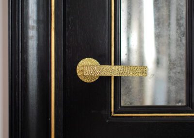 4. Puerta door negro oro black gold mirror espejo